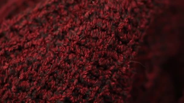 Teplá Silná Vlněná Tkanina Pro Červené Oblečení Zblízka — Stock video