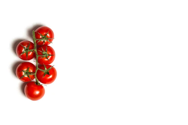 Czerwone Pomidory Wiśniowe Sałatki Białym Tle — Zdjęcie stockowe
