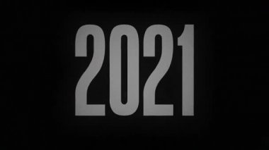 2021, siyah arka planda, mahsulde, yangında kül oldu.