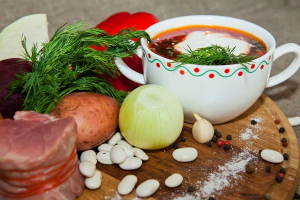 Borsch vermelho nacional ucraniano e russo — Fotografia de Stock