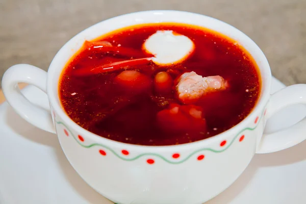 Borsch vermelho nacional ucraniano e russo — Fotografia de Stock