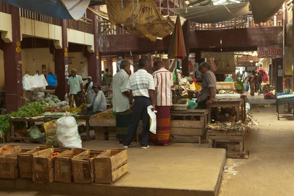 Lokale markt in sri lanka - 2 april 2014 — Stockfoto