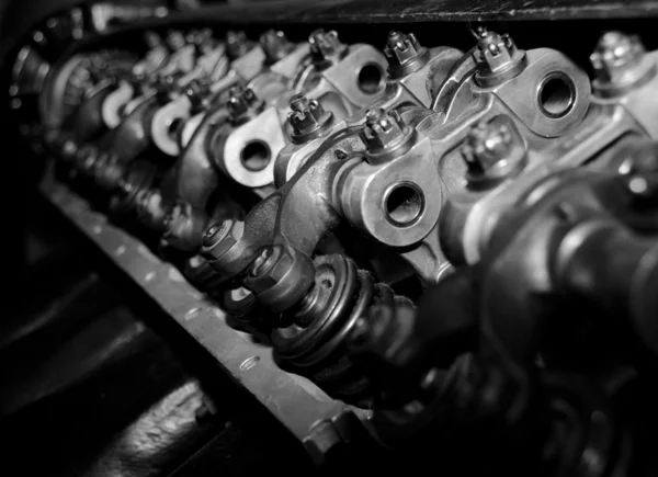 Parts of WWII aircraft engine in B&W — Stockfoto