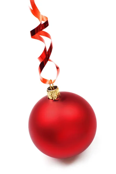 Christmas bauble with red ribbon, isolated. — Stock Photo, Image