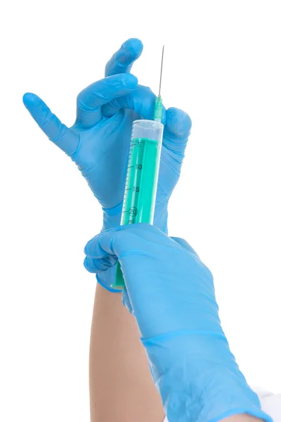 Syringe in vrouwelijke arts handen — Stockfoto