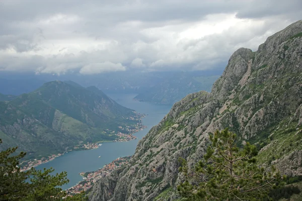 Utsikt från berget i montenegro — Stockfoto
