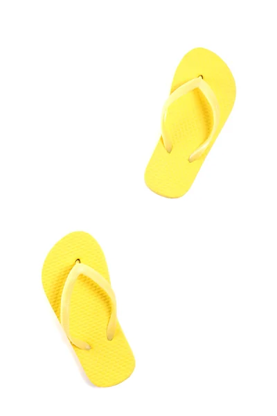 Beyaz izole sarı flip flop — Stok fotoğraf