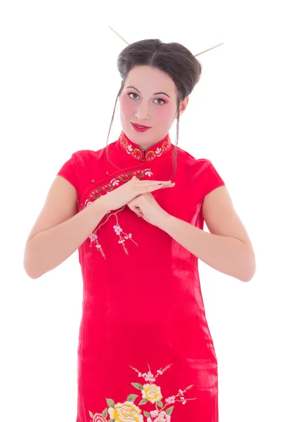 Junge schöne Brünette in roten japanischen Kleid isoliert auf weiss — Stockfoto