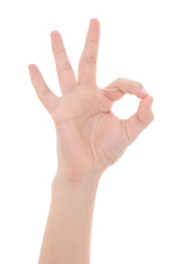 erkek eli iyi işaret üzerine beyaz izole gösteren