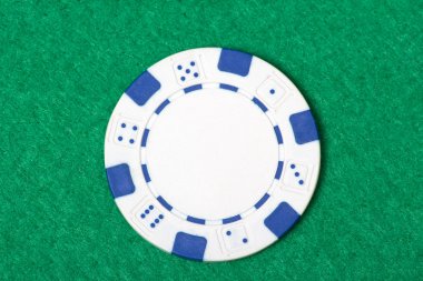 Beyaz poker chip casino tablo