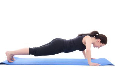 Sportif kadın push up beyaz izole egzersiz yapıyor