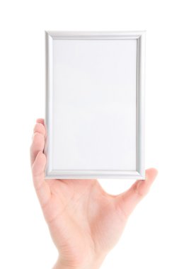 kadın el fotoğraf çerçevesi üzerinde beyaz izole tutarak