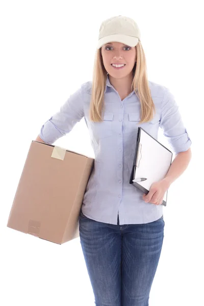 Giovane donna con appunti consegna pacchetto isolato su bianco — Foto Stock