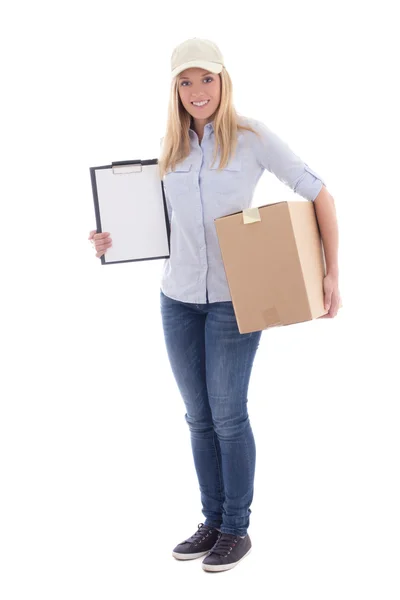 Entrega servicio mujer sosteniendo en blanco portapapeles de correos y paquetería — Foto de Stock