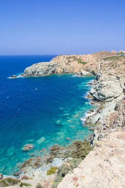 Cliff and transparent sea water on Crete island — Stock Photo, Image