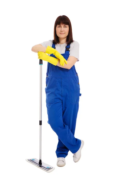 Profesjonalna Koncepcja Usługi Sprzątania Portret Atrakcyjnej Kobiety Sprzątającej Niebieskim Mundurze — Zdjęcie stockowe