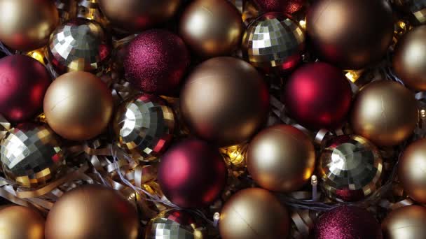 Kerstmis Nieuwjaar Achtergrond Close Van Gouden Rode Kerstballen Met Led — Stockvideo