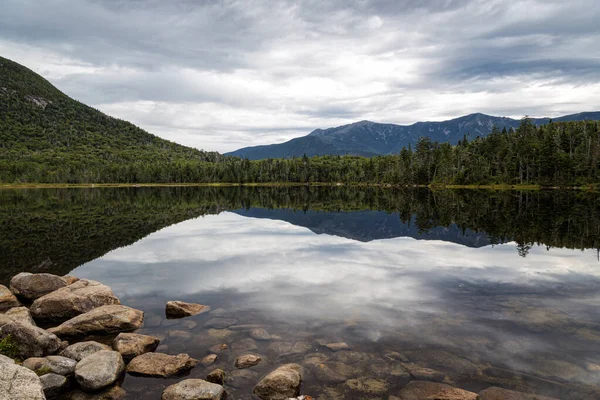 Trail Till Lonesome Lake Vita Bergen New Hampshire — Stockfoto