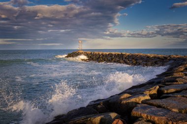 Massachusetts 'teki Deniz fenerinde günbatımı