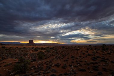 Arizona Anıt Vadisi 'nde günbatımı