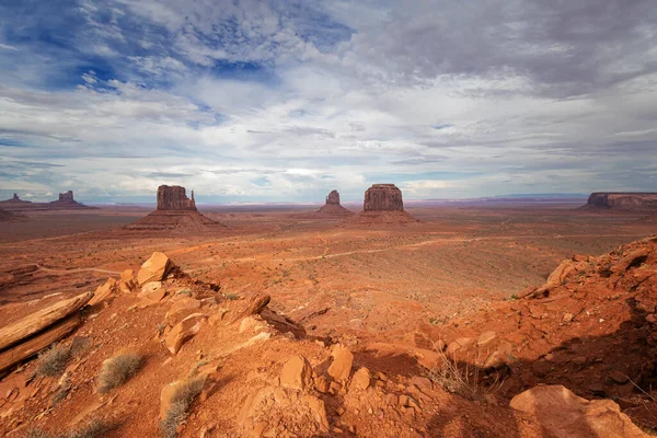 Anıt Vadisi Navajo Kabile Parkı
