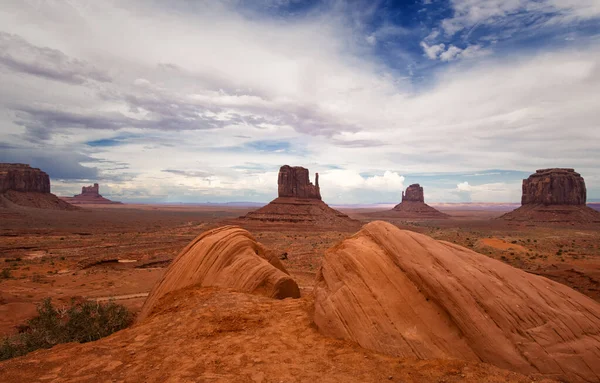 Anıt Vadisi Navajo Kabile Parkı