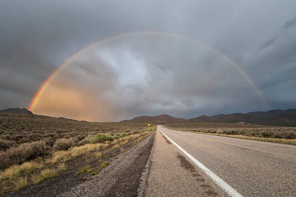 Tramonto Arcobaleno Sulla Strada Utah — Foto Stock