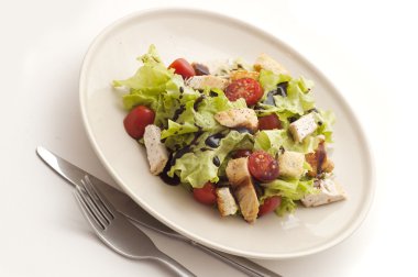Tavuk salatası