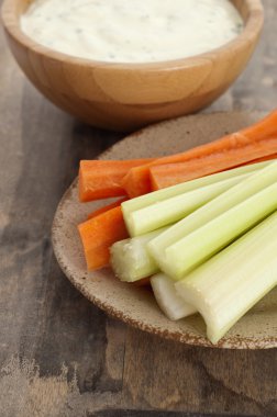 taze sebzeler ve sos