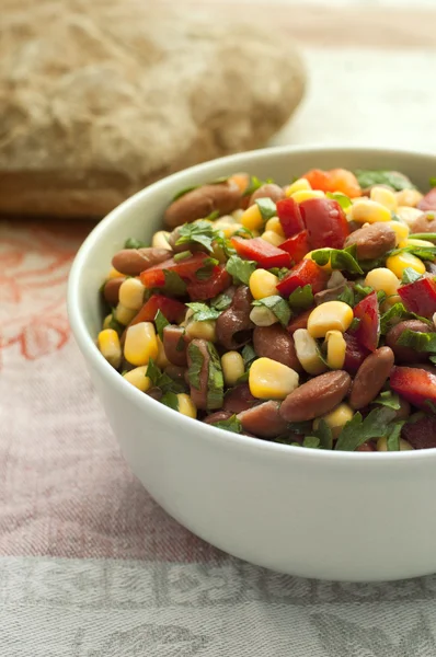 Ensalada con frijoles y maíz — Foto de Stock