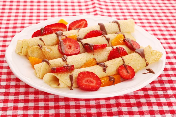 Crepes with strawberry — Stock Photo, Image