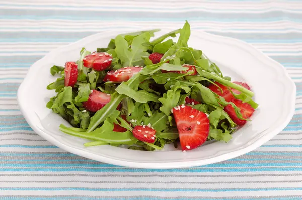 Salade aux fraises — Photo