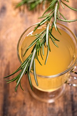 rosemary ile kokteyl