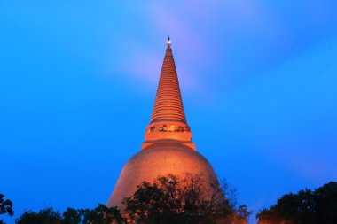 Phra Pathom Chedi.