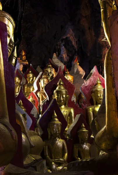 ピンダヤ洞窟 — ストック写真