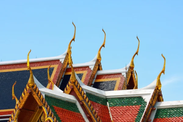 Tajski dach świątyni — Zdjęcie stockowe