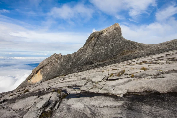 Monte Kinabalu pico de San Juan — Foto de Stock