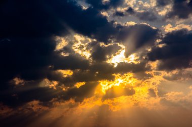 Sunbeam ray hafif bulut gökyüzü alacakaranlık rengi