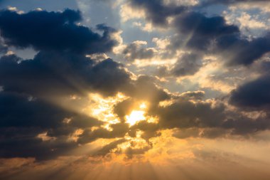 Sunbeam ray hafif bulut gökyüzü alacakaranlık rengi