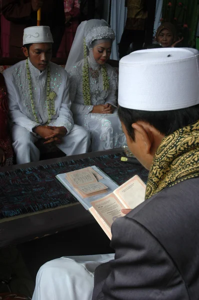 West-Java traditionelle Hochzeitszeremonie — Stockfoto