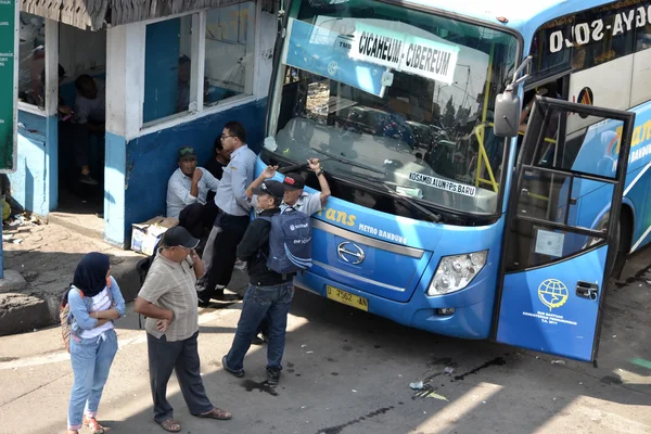 Parkowanie autobusów — Zdjęcie stockowe