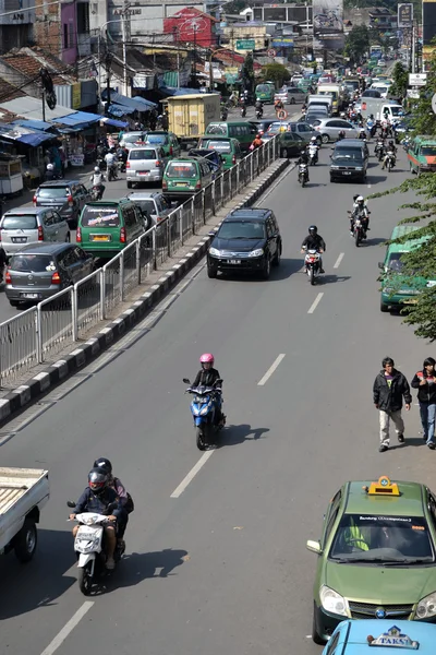 Upptagen trafik i Bandung — Stockfoto