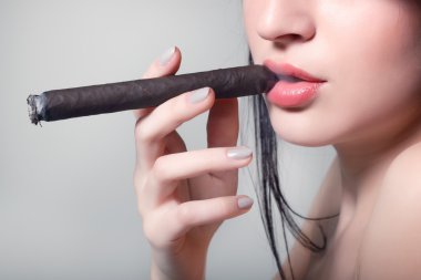 seksi güzel kadın puro closeup Sigara