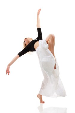 genç kız dansçı üzerinde beyaz izole
