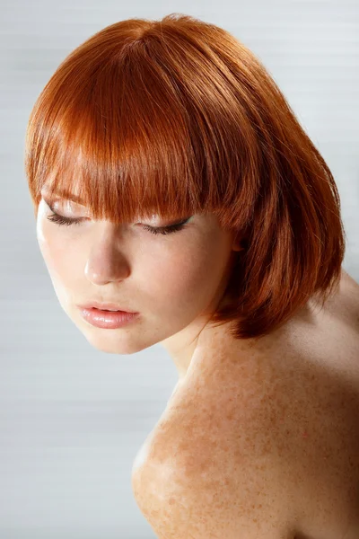 Summer teen girl beautiful freckles redheaded — Stock Photo, Image