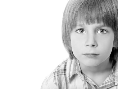 çocuğun sorunlu üzerinde beyaz izole