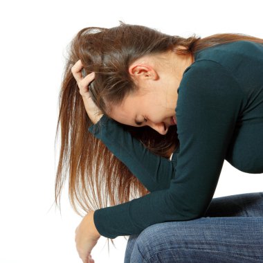 depresyon genç kız yalnız ağladım