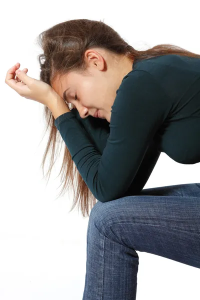 Depressie tiener meisje riep eenzaam geïsoleerd op wit — Stockfoto