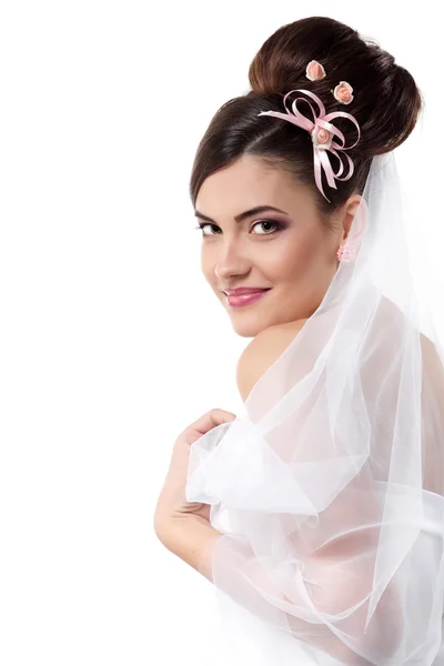 Beauty young bride with beautiful makeup na hairdress in veil — Stock Photo, Image