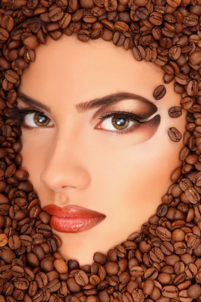 Кофе женщина красотка лицо — стоковое фото